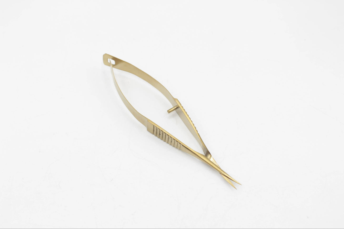 Lomora Precision Cuticle Spring Scissors— Gold
